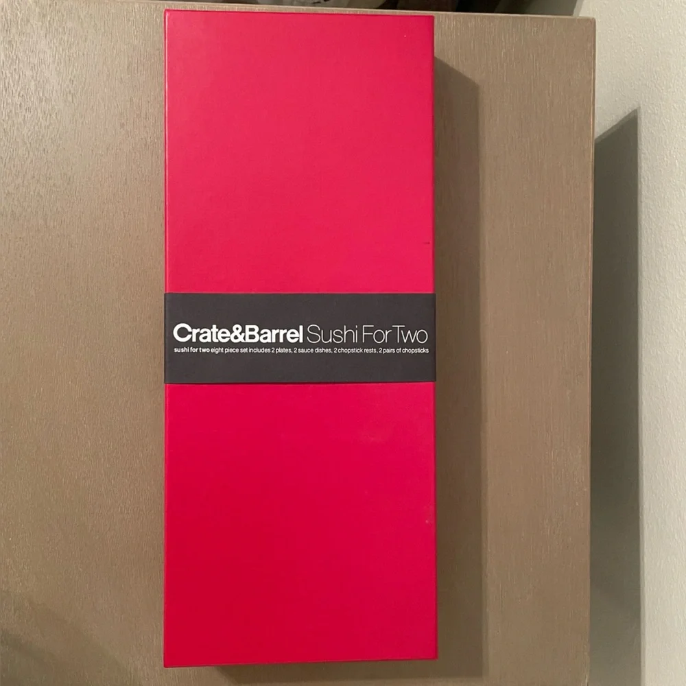 Crate & Barrel sushi set for 2 (new in box)